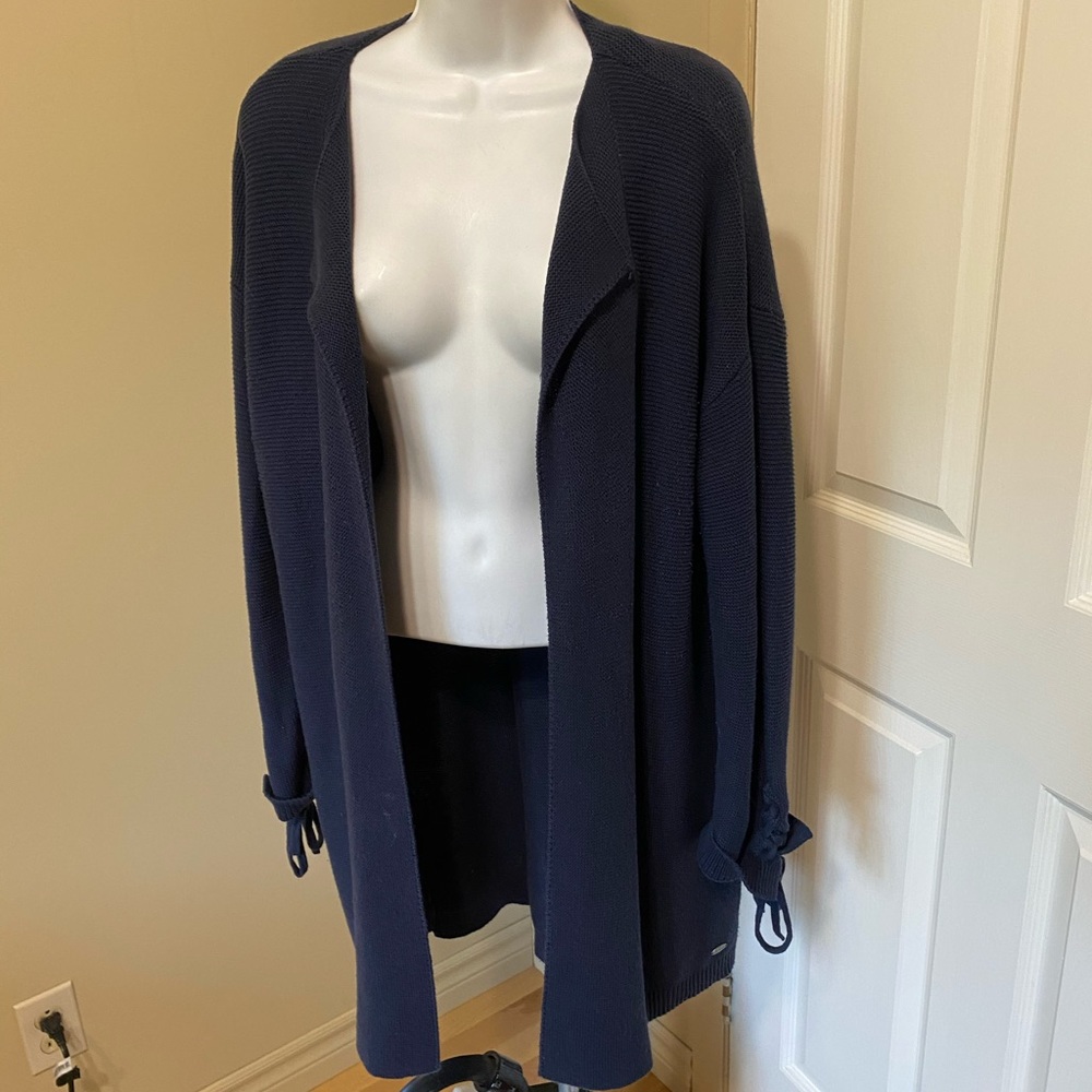 Cardigan - Picture 2 of 7